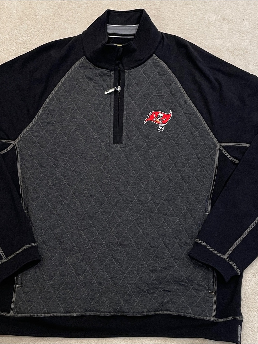 Tommy Bahama NFL Tampa Bay Buccaneers Quarter Zip Pullover Sweatshirt Mens L